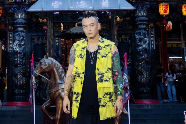 ▲《角頭－鬥陣欸》廟口時尚趴－王識賢、黃冠智、高捷、阿BEN、黃騰浩、鄭人碩。（圖／曼尼娛樂提供）