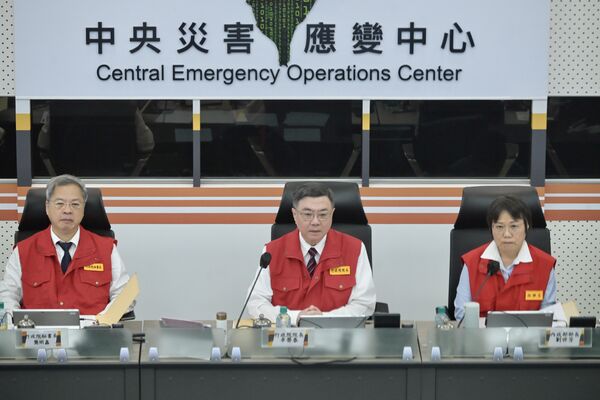 ▲▼行政院長卓榮泰視察中央災害應變中心。（圖／記者黃國霖攝）