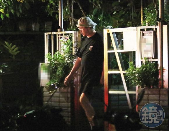 徐佳瑩婚姻生變1／差11歲夫妻生活各過各　比爾賈獨揪男助理看午夜場電影