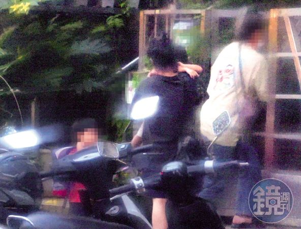 徐佳瑩婚姻生變1／差11歲夫妻生活各過各　比爾賈獨揪男助理看午夜場電影