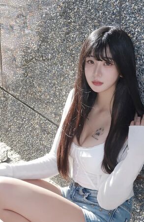 ▲20歲梓蛋（袁融）外型亮眼。（圖／翻攝自梓蛋IG）
