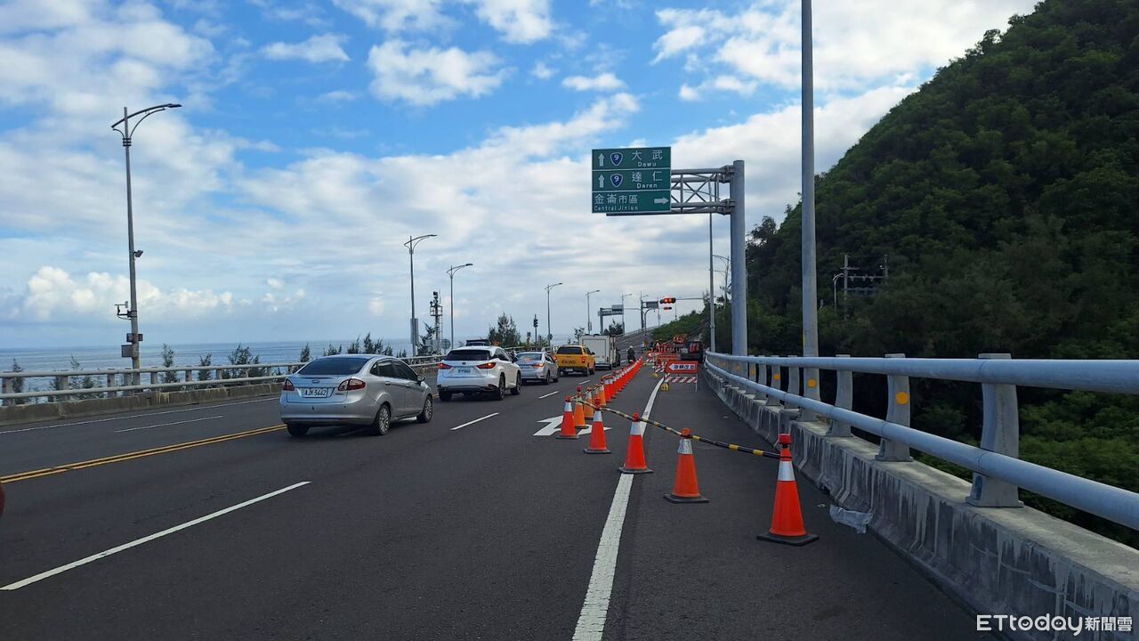 快訊／楊柳逼近恐有落石！台9線金崙多良間南下車道交管