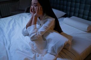 失眠不是單一問題　醫揭「3大常見類型」腸胃不好也有關