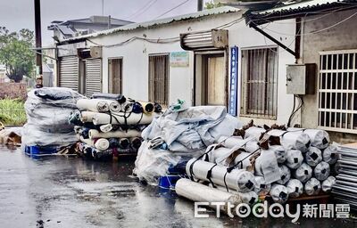 楊柳颱風逼近 台南市備妥帆布與發電機防範災情