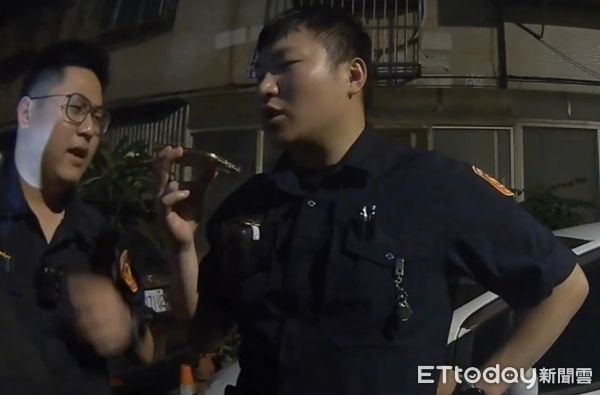▲▼丢包安非他命為警查獲，男子竟辯稱找朋友，警方接電話求證，沒想到朋友卻說住鶯歌，當場戳破謊言。。（圖／桃園警分局提供）