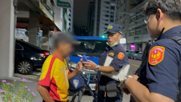 ▲男子酒駕自摔受傷，經過酒測之後還說自己僅有喝2瓶啤酒             。（圖／記者吳奕靖攝）