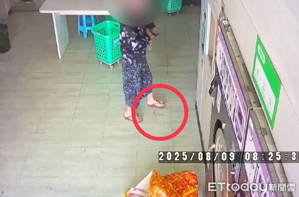 ▲▼媽媽遺物玉墜項鍊掉了...台中女沒發現還踩它離去　好心警花3hrs找到她。（圖／記者許權毅翻攝）