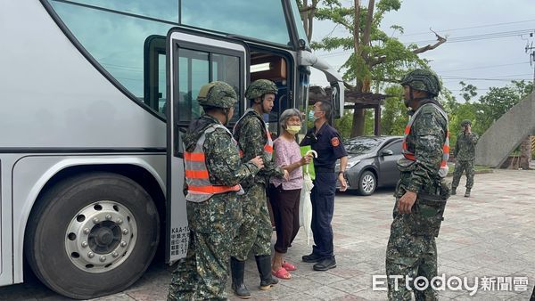 ▲台南市政府採購649台發電機，陸續配置至各里，防颱備援供電。（圖／記者林東良翻攝，下同）