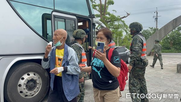 ▲台南市政府採購649台發電機，陸續配置至各里，防颱備援供電。（圖／記者林東良翻攝，下同）