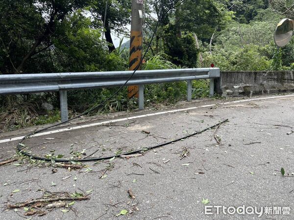 ▲瞬間風力破10級吹斷電線！台中和平3800多戶停電。（圖／台電台中區處提供）