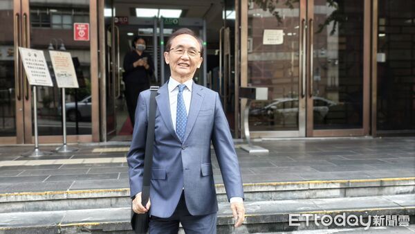 ▲▼衛生福利部前部長陳時中告《美麗島電子報》董事長吳子嘉涉嫌加重誹謗，13日雙方到台北地院出庭。（圖／記者黃哲民攝）