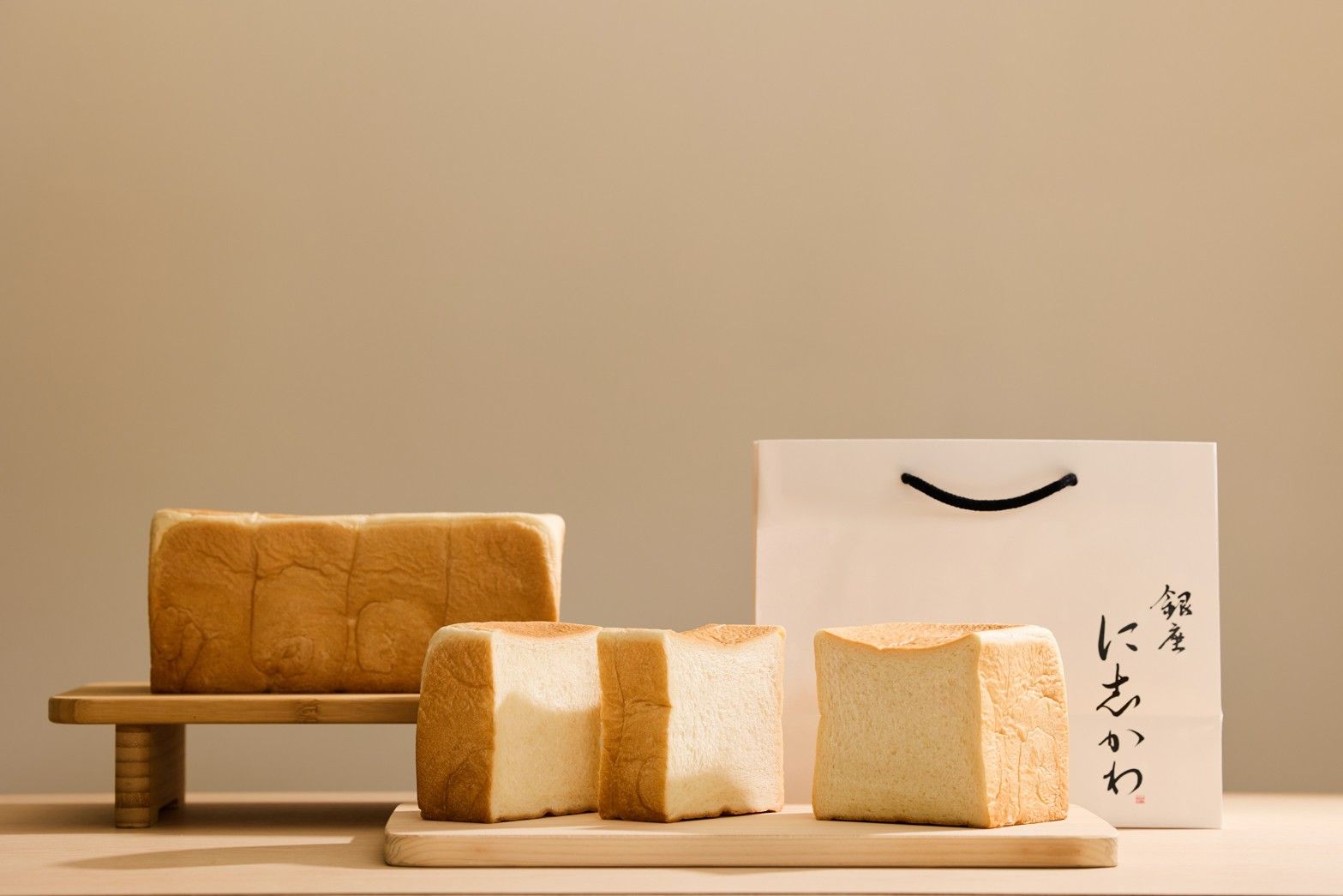 ▲「銀座仁志川」快閃微風信義，推超奢華麝香葡萄生吐司。（圖／業者提供）