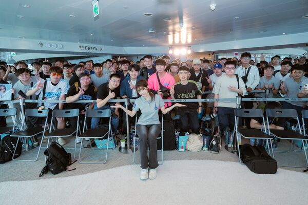 ▲▼台北101觀景台限定李珠珢一日店長見面會活動與粉絲搶先共度浪漫七夕。（圖／富邦悍將提供）