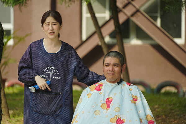 ▲▼ 黃恩賜在《九條好漢在一班》變天兵，擔心在學生前人設崩塌。（圖／台視提供）