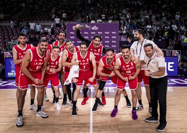 ▲伊朗男籃，主控瓦赫迪、前鋒阿加詹普爾。（圖／取自FIBA官網）