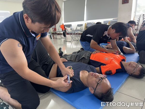 ▲南消第二大隊舉辦骨內血管通路（骨針）教育訓練，強化第一線急救能力。（記者林東良翻攝，下同）