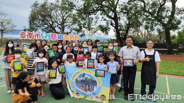 ▲2025台南兒童藝術教育節「藝起學」親子夏令營，融合手作、美術、音樂與AI數位創作，吸引家長與孩子熱情參與。（記者林東良翻攝，下同）