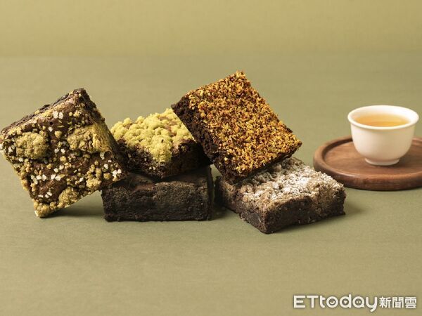 ▲▼coco.Brownies中秋推黃金軟餅乾禮盒、台灣烏龍茶布朗尼禮盒。（圖／coco.Brownies提供）