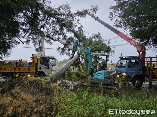 ▲楊柳颱風重創梨山地區。（圖／台電提供）