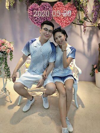 ▲大牙2020年520登記結婚。（圖／傳軒經紀公司）