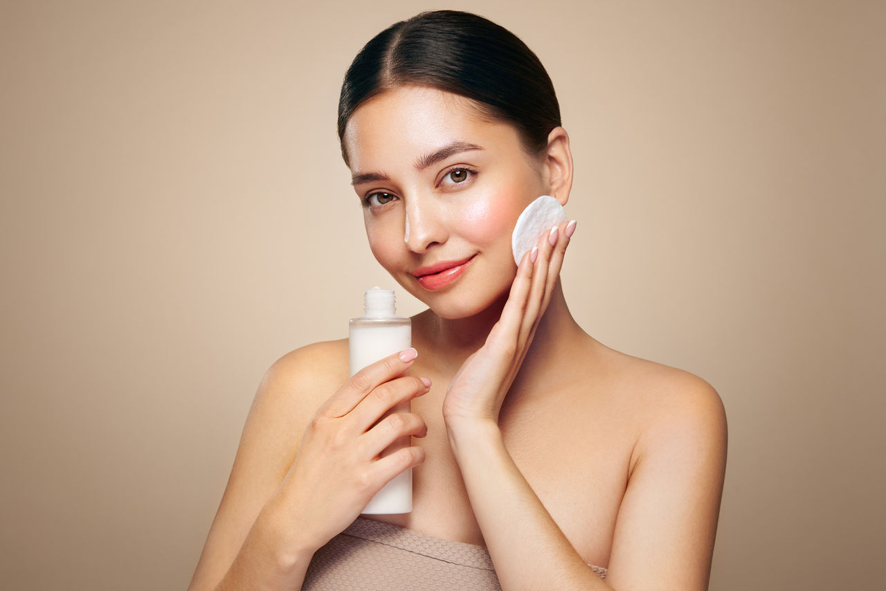 卸妝,卸妝油,吳明穎,清潔,保養,洗臉。（圖／達志示意圖）