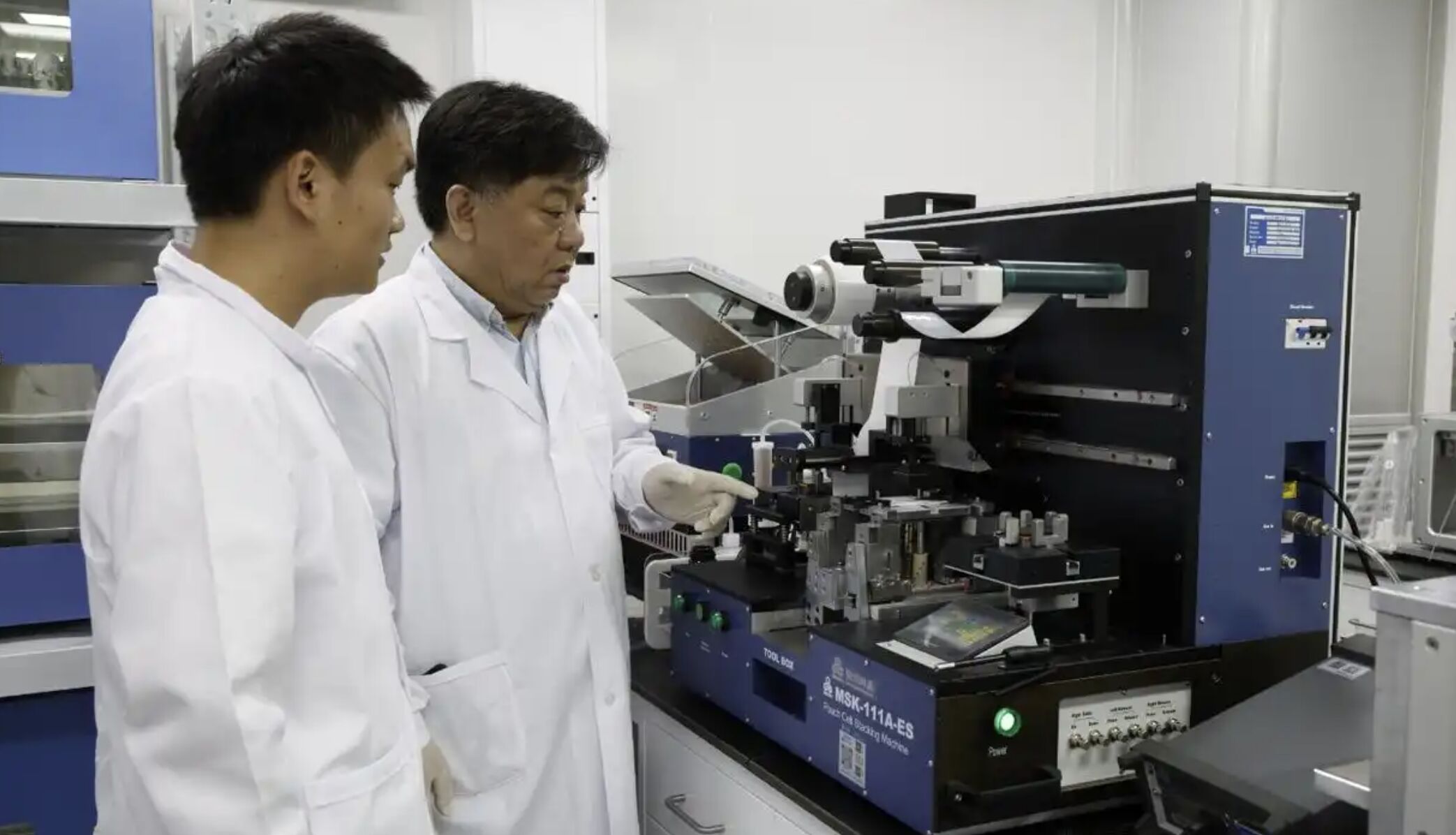 ▲天津大學材料學院胡文彬教授團隊。（圖／翻攝新華社）