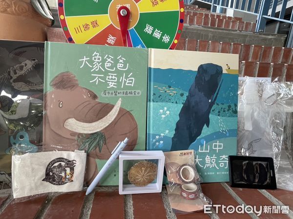 ▲台南左鎮化石園區8月17日舉辦「恐龍主題日─尋找恐龍身影」，規劃五大互動體驗活動，親子同樂邊玩邊學。（圖／記者林東良翻攝，下同）