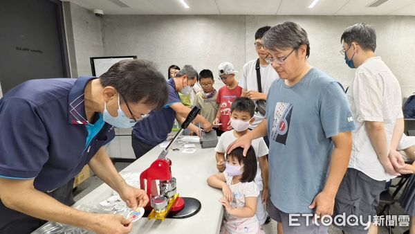 ▲台南左鎮化石園區8月17日舉辦「恐龍主題日─尋找恐龍身影」，規劃五大互動體驗活動，親子同樂邊玩邊學。（圖／記者林東良翻攝，下同）