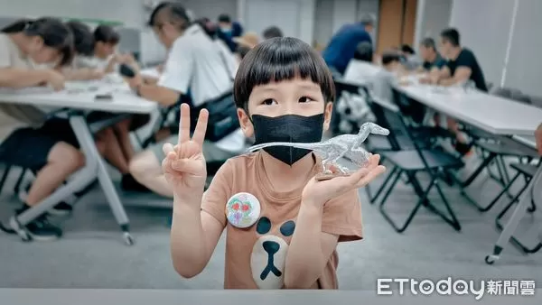 ▲台南左鎮化石園區8月17日舉辦「恐龍主題日─尋找恐龍身影」，規劃五大互動體驗活動，親子同樂邊玩邊學。（圖／記者林東良翻攝，下同）