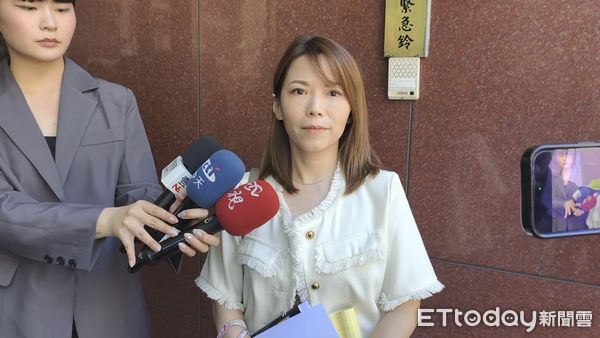 ▲▼台灣民眾黨立院黨團主任陳智菡，今（14日）到台北地院旁聽京華城案開庭，受訪轉述柯文哲妻子陳佩琪當庭暴走心情。（圖／記者黃哲民攝）