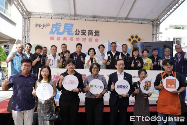 ▲虎尾公安立體停車場外觀以「城市森林」概念設計，融入周邊景觀，成為城區新亮點。（圖／記者游瓊華翻攝）