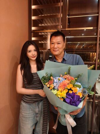 ▲蔡詩萍形容養育孩子為「一輩子最奢侈的揮霍」。（圖／翻攝自Facebook／林書煒）