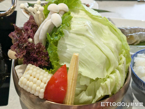 ▲主打日本A5和牛！新・肉多多8/16試營運。（圖／記者黃士原攝）