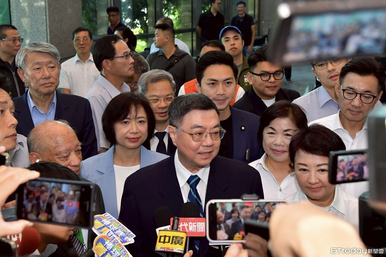 盧秀燕院會槓卓榮泰　彭啓明還原現場：像媽媽在罵兒子、很兇很悍