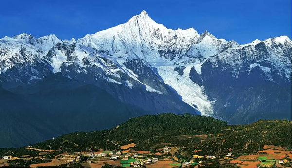 ▲▼ 雲南、梅里雪山、中日聯隊、雪崩            。（圖／翻攝 百度）