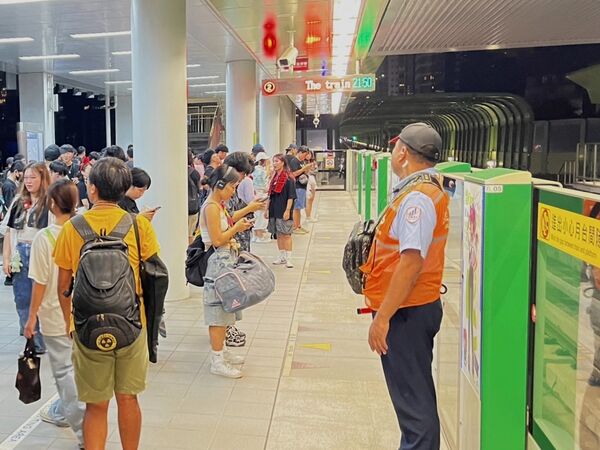 ▲▼台中捷運保全維護乘車秩序及旅客安。（圖／台中捷運公司）
