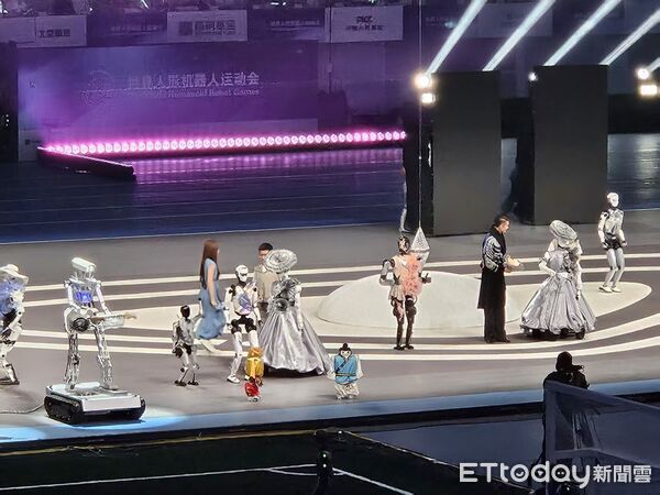 ▲▼世界人形機器人運動會開幕式。（圖／記者陳冠宇攝）