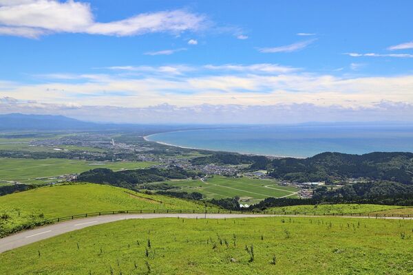 ▲▼寒風山迴轉展望台。（圖／部落客VIVIYU小世界授權提供）