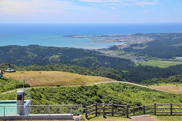 ▲▼寒風山迴轉展望台。（圖／部落客VIVIYU小世界授權提供）