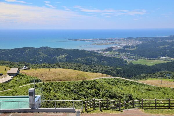 ▲▼寒風山迴轉展望台。（圖／部落客VIVIYU小世界授權提供）