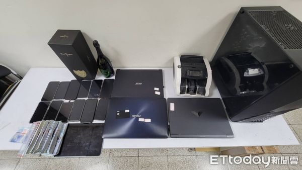 ▲▼台中警方破獲首宗跨國盜刷集團，逮捕20人。（圖／民眾提供，下同）