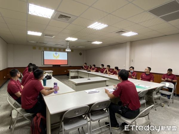 ▲台南市消防五大隊與溫士頓醫藥公司進行組訓踏勘，提升防救災應變能量。（圖／記者林東良翻攝，下同）