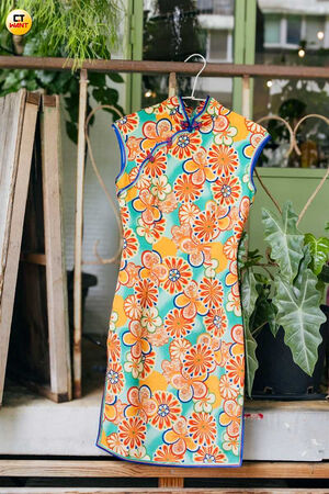 因為小時候看到外婆穿了一件很美的旗袍，夢露老師曾找師傅打造出她印象中的那件。（圖／楊澍攝）