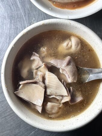 ▲▼獨家口味豬肚湯。（圖／部落客小虎食夢網授權提供）