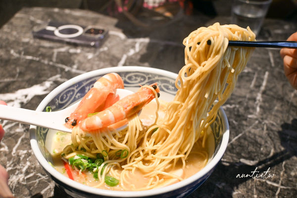 ▲▼定置漁場三代目羅東店。（圖／部落客水晶安蹄不務正業過生活授權提供）