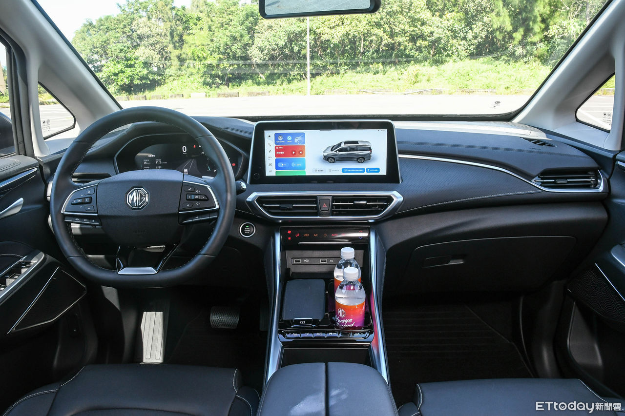 ▲國產7人座新秀來襲！MG G50 Plus配備給滿、價格優參戰MPV戰場。（圖／記者徐煜展攝）