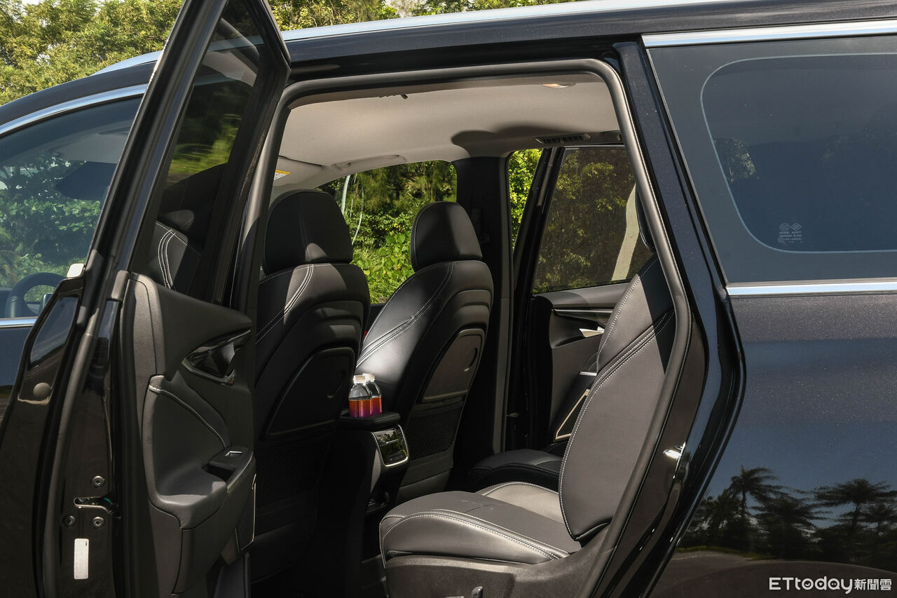 ▲國產7人座新秀來襲！MG G50 Plus配備給滿、價格優參戰MPV戰場。（圖／記者徐煜展攝）