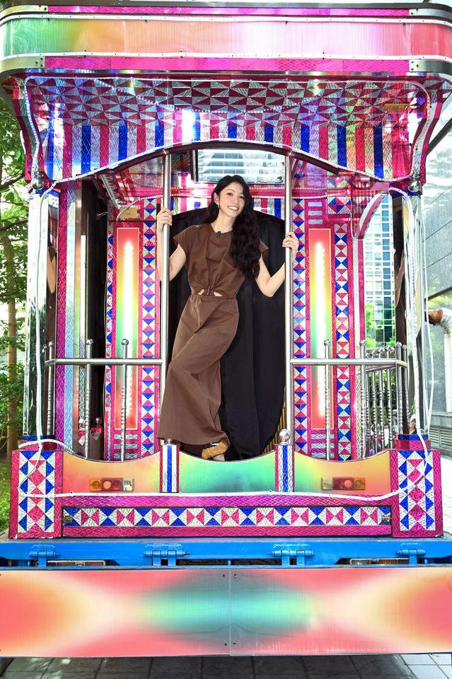 ▲▼李千娜媒體探班巡迴「千娜舞台秀」電子花車初登場。（圖／環球提供）