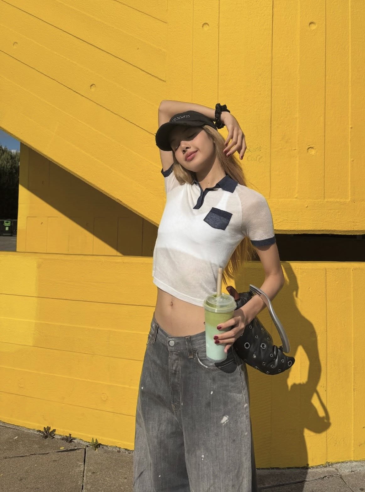 ▲▼   Lisa         。（圖／翻攝IG）