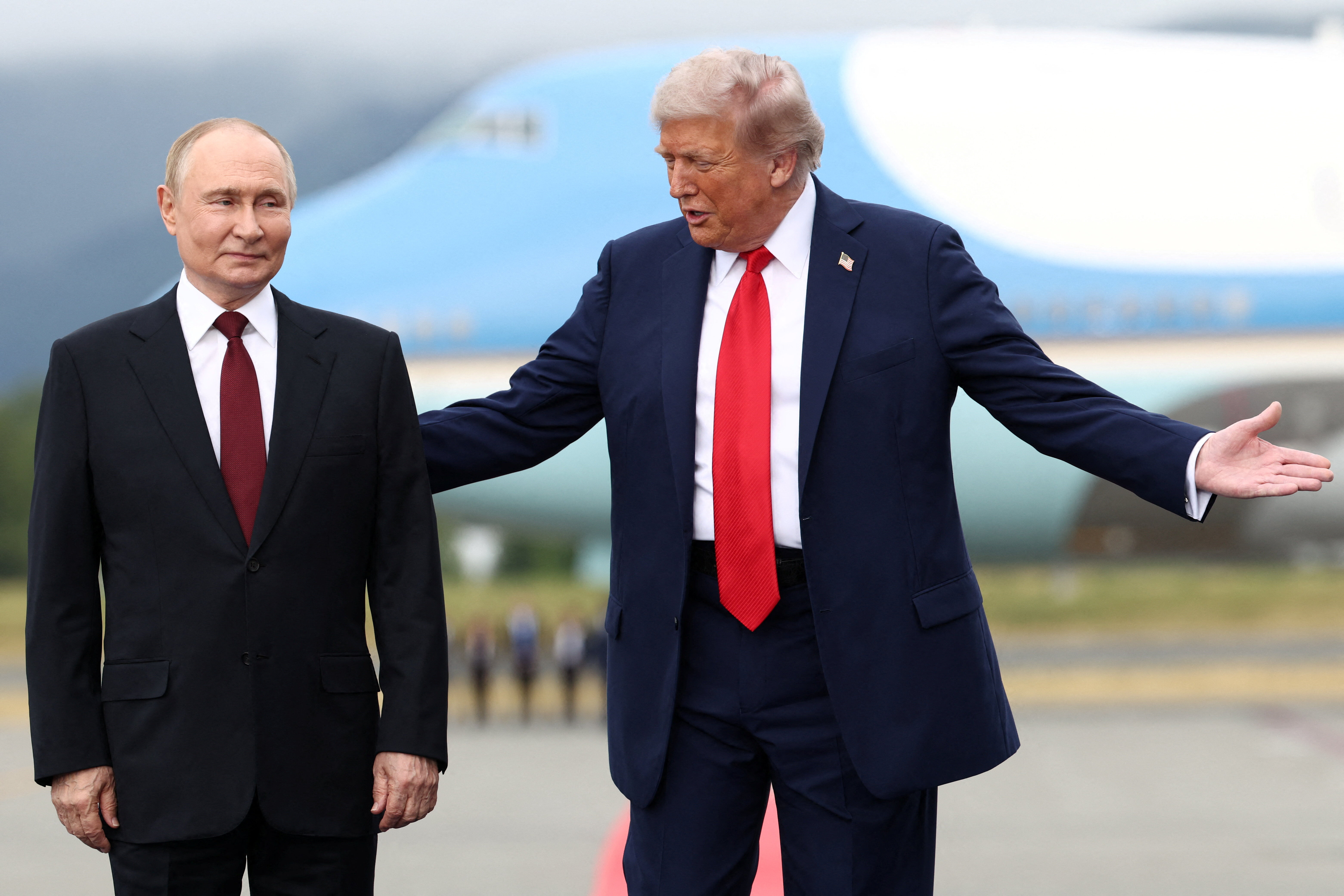 ▲▼美俄峰會,美國總統川普與俄羅斯總統普丁會面。(圖/路透)